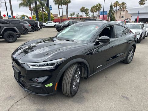 Used 2023 Ford Mustang Mach-E Select image 11