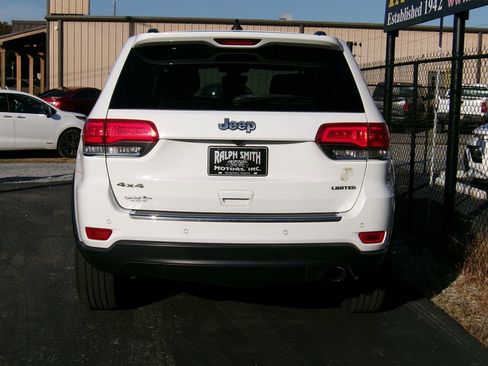 Used 2017 Jeep Grand Cherokee Limited image 10