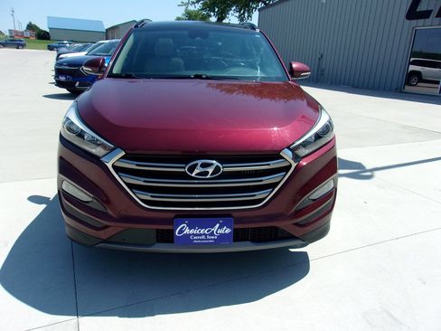 Used 2016 Hyundai Tucson Limited w/ Option Group 03 FWD image 8