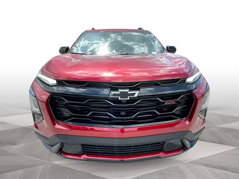 Used 2026 Chevrolet Equinox RS FWD image 3