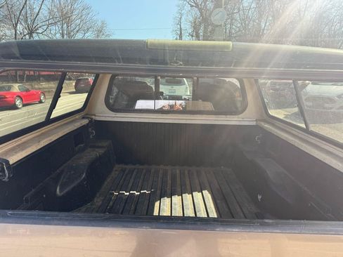 Used 2012 Toyota Tacoma 4x4 Double Cab w/ SR5 Pkg image 29