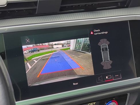 Used 2022 Audi Q3 2.0T Premium w/ Convenience Package image 18