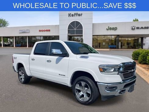 Used 2022 RAM 1500 Laramie w/ Off Road Group AWD/4WD image 2