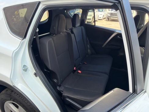 Used 2015 Toyota RAV4 XLE AWD/4WD image 12