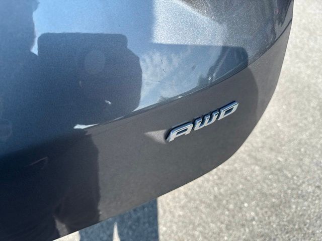 Used 2022 Ford Edge SEL AWD/4WD image 13