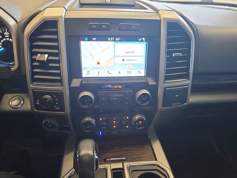 Used 2019 Ford F150 Lariat w/ Equipment Group 502A Luxury AWD/4WD image 25