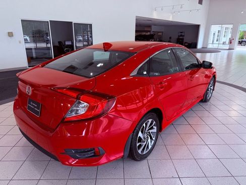Used 2018 Honda Civic EX image 11