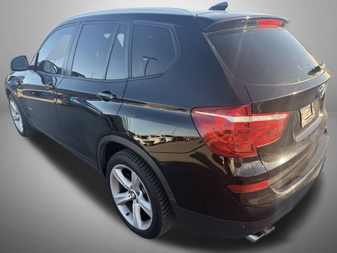 Used 2017 BMW X3 xDrive28i image 2