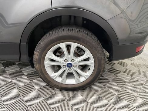 Used 2018 Ford Escape SE w/ SE Sync 3 Package FWD image 20