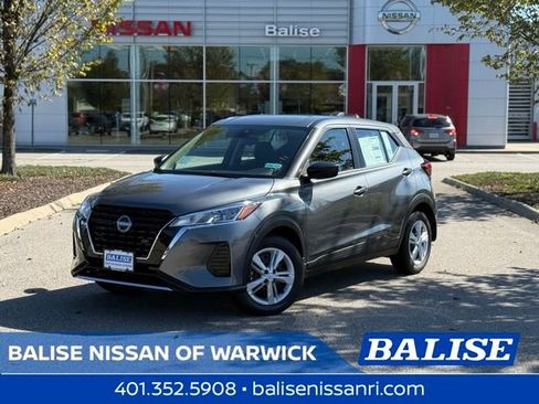 New 2025 Nissan Kicks Play S image 1