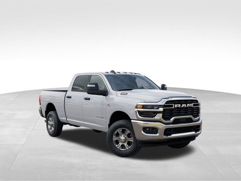 New 2026 RAM 3500 Big Horn AWD/4WD image 5
