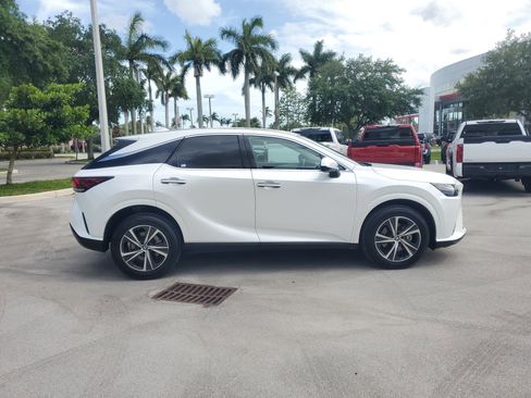 Used 2024 Lexus RX 350 FWD w/ Technology Package image 12
