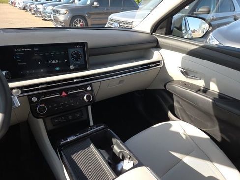 Used 2026 Hyundai Tucson SEL image 25