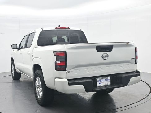 Used 2022 Nissan Frontier SV RWD image 7