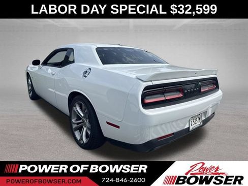 Used 2022 Dodge Challenger R/T RWD image 2