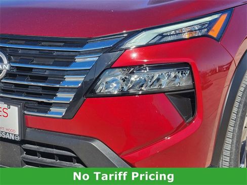 Certified 2024 Nissan Rogue SV w/ SV Premium Package image 6