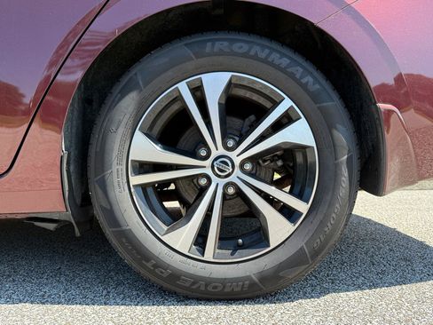 Used 2021 Nissan Sentra SV FWD image 41