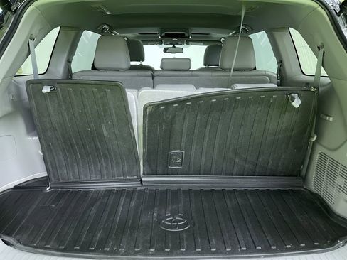 Used 2015 Toyota Highlander XLE image 31