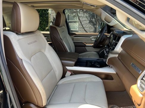 Used 2019 RAM 1500 Laramie image 31