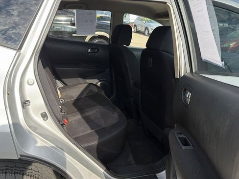 Used 2013 Nissan Rogue S w/ Special Edition Pkg FWD image 22