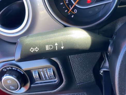 Used 2020 Jeep Gladiator Overland w/ Trailer Tow Package image 21