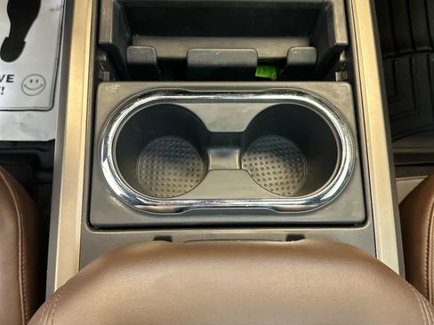 Certified 2021 Nissan Titan Platinum Reserve w/ Moonroof Package image 30