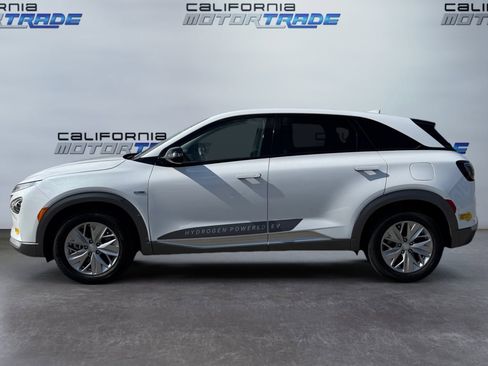 Used 2022 Hyundai Nexo Blue image 8