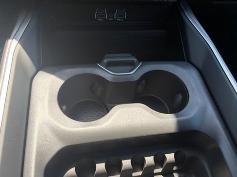 New 2026 RAM 1500 Express AWD/4WD image 22