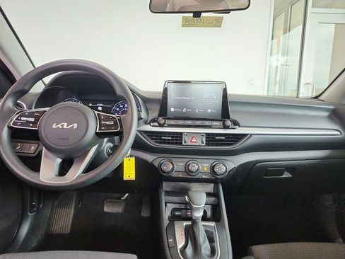 Certified 2023 Kia Forte LXS w/ LXS Technology Package FWD image 17