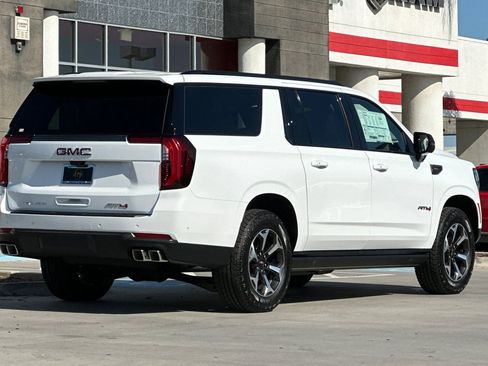 New 2026 GMC Yukon XL AT4 Ultimate AWD/4WD image 6