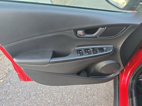 Used 2020 Hyundai Kona SEL image 24