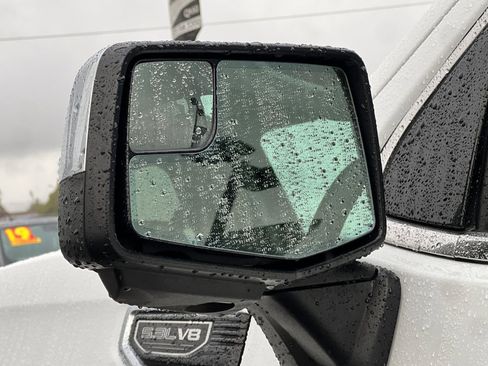 Used 2024 GMC Sierra 1500 SLT image 53