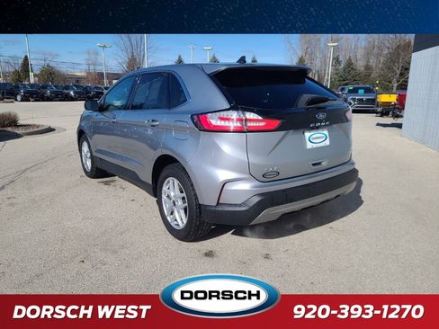Used 2024 Ford Edge SEL w/ Convenience Package AWD/4WD image 3