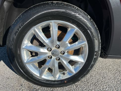 Used 2015 Jeep Cherokee Limited w/ Trailer Tow Group image 33