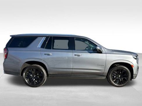 Used 2021 Chevrolet Tahoe High Country w/ Premium Package AWD/4WD image 2
