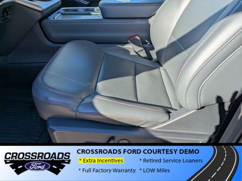 New 2025 Ford Expedition Max Active image 13