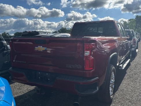 Used 2022 Chevrolet Silverado 2500 High Country AWD/4WD image 3