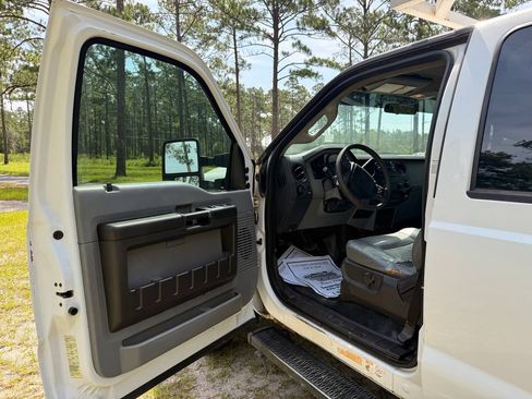 Used 2015 Ford F450 XL w/ Power Equipment Group RWD image 12