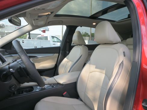 Used 2020 INFINITI QX50 Sensory w/ Proactive Package AWD/4WD image 9