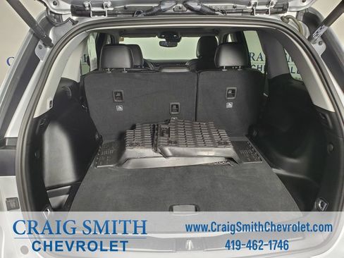 Used 2023 Jeep Grand Cherokee Limited AWD/4WD image 13