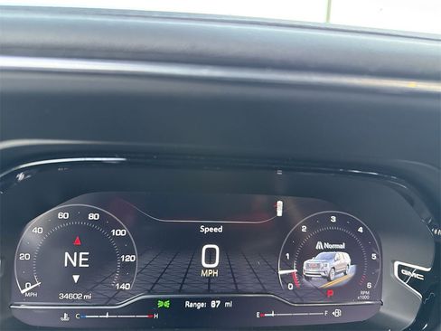 Used 2023 GMC Yukon XL Denali image 14