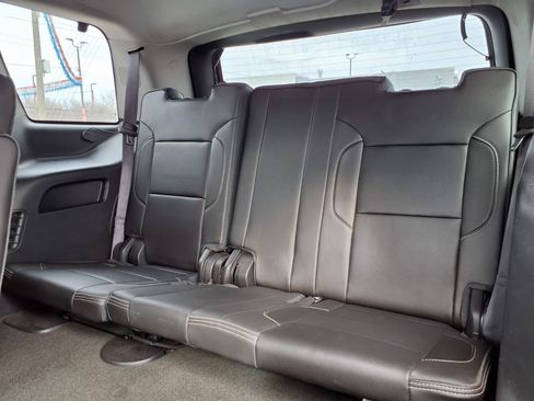 Used 2015 GMC Yukon Denali image 8