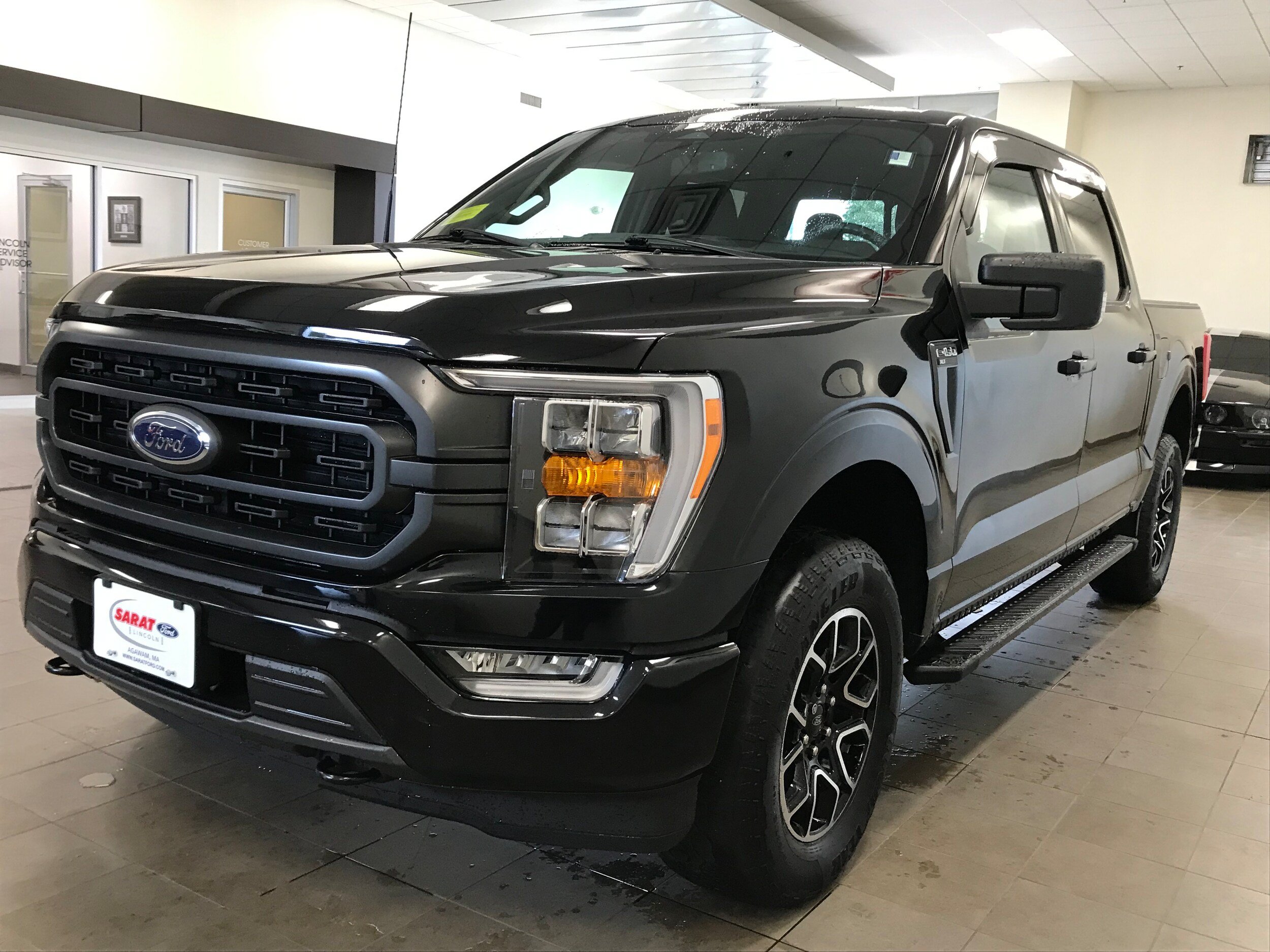 Used 2023 Ford F150 XLT w/ Equipment Group 302A High AWD/4WD image 4