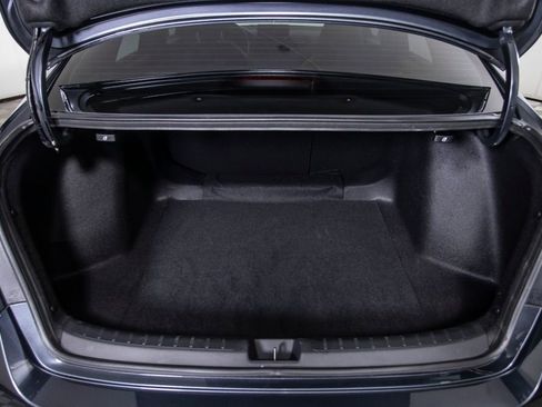 Used 2025 Honda Civic Sport image 8