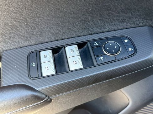 Used 2022 Mitsubishi Outlander ES image 18