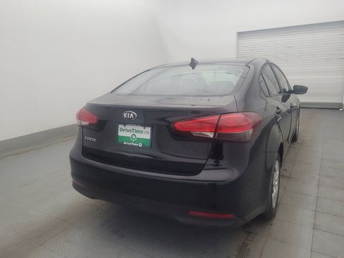 Used 2018 Kia Forte LX FWD image 9