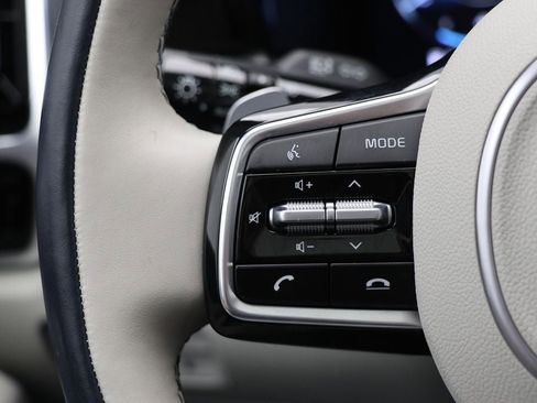 Used 2023 Kia Sorento SX Prestige image 22