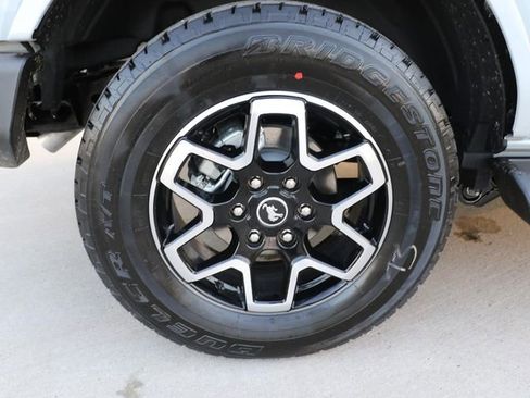 New 2026 Ford Bronco Outer Banks image 7