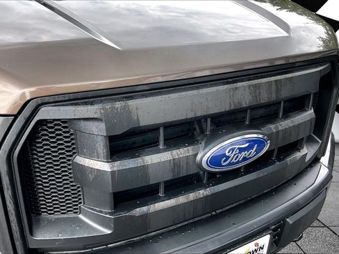 Used 2017 Ford F150 XL w/ XL Power Equipment Group AWD/4WD image 28
