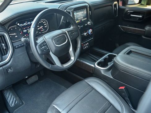Used 2021 GMC Sierra 3500 Denali w/ Denali Ultimate Package AWD/4WD image 4
